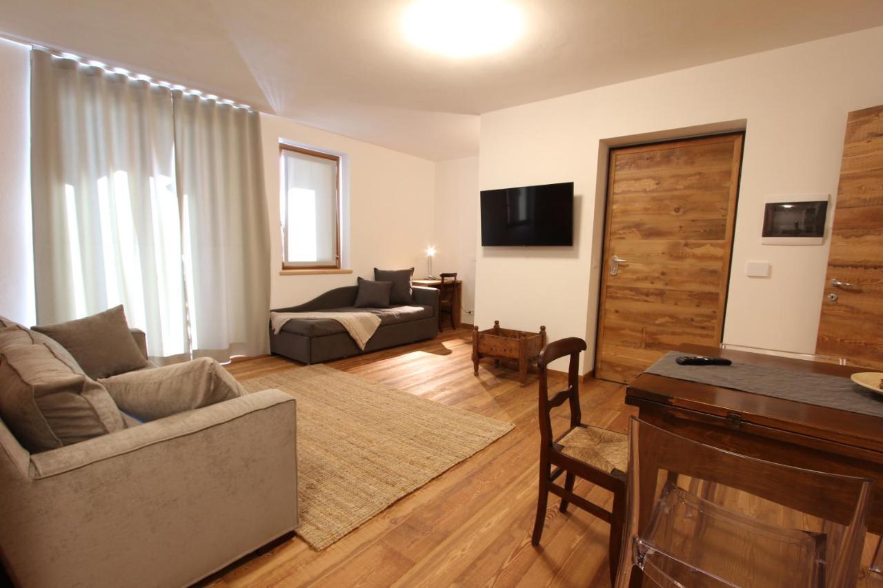 Hostdomus - La Garnotte - Charm Suites ปราเจลาโต ภายนอก รูปภาพ