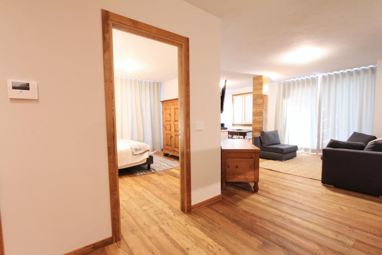 Hostdomus - La Garnotte - Charm Suites ปราเจลาโต ภายนอก รูปภาพ