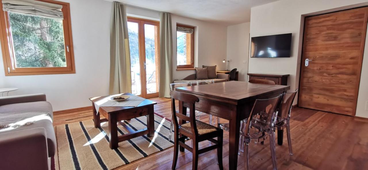Hostdomus - La Garnotte - Charm Suites ปราเจลาโต ภายนอก รูปภาพ